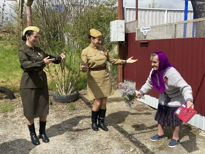 1 (3)